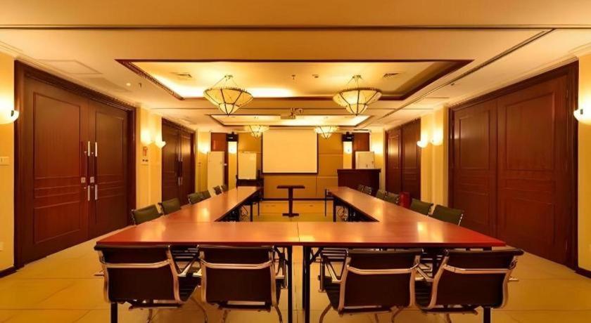 Hanting Hotel Shanghai Caohejing Yishan Road Dış mekan fotoğraf